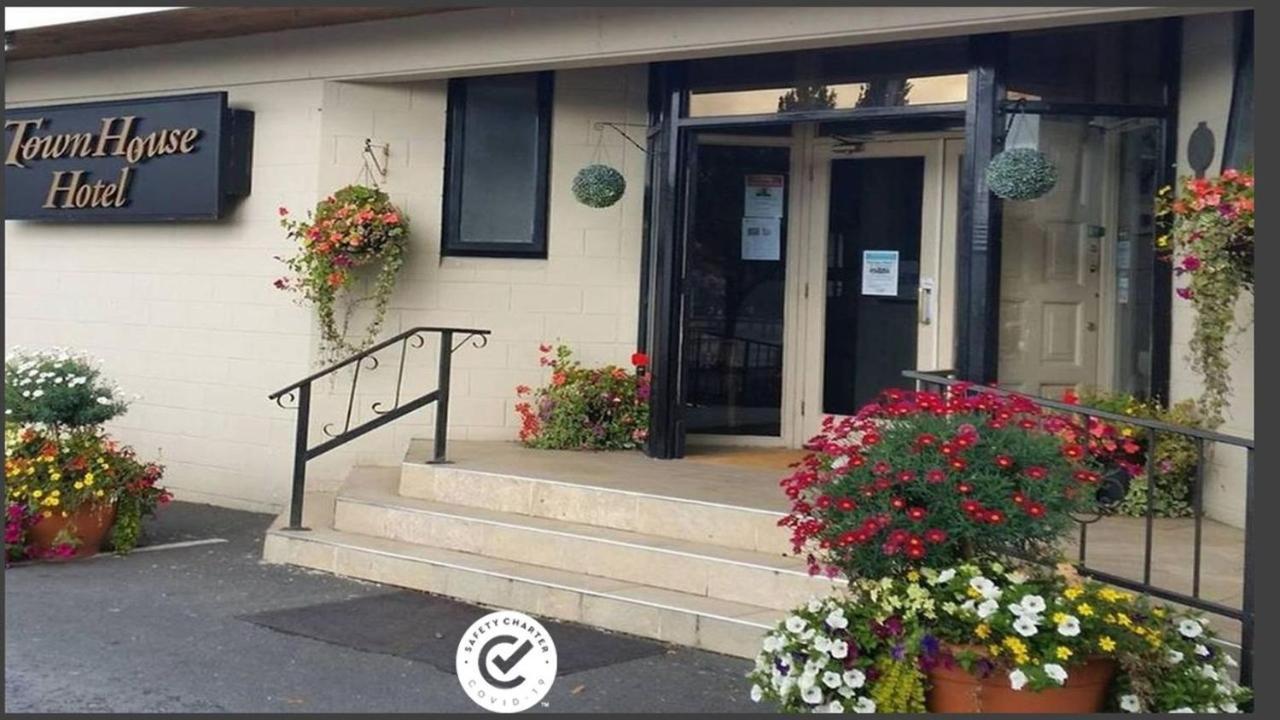 The Town House Hotel Naas Exterior photo